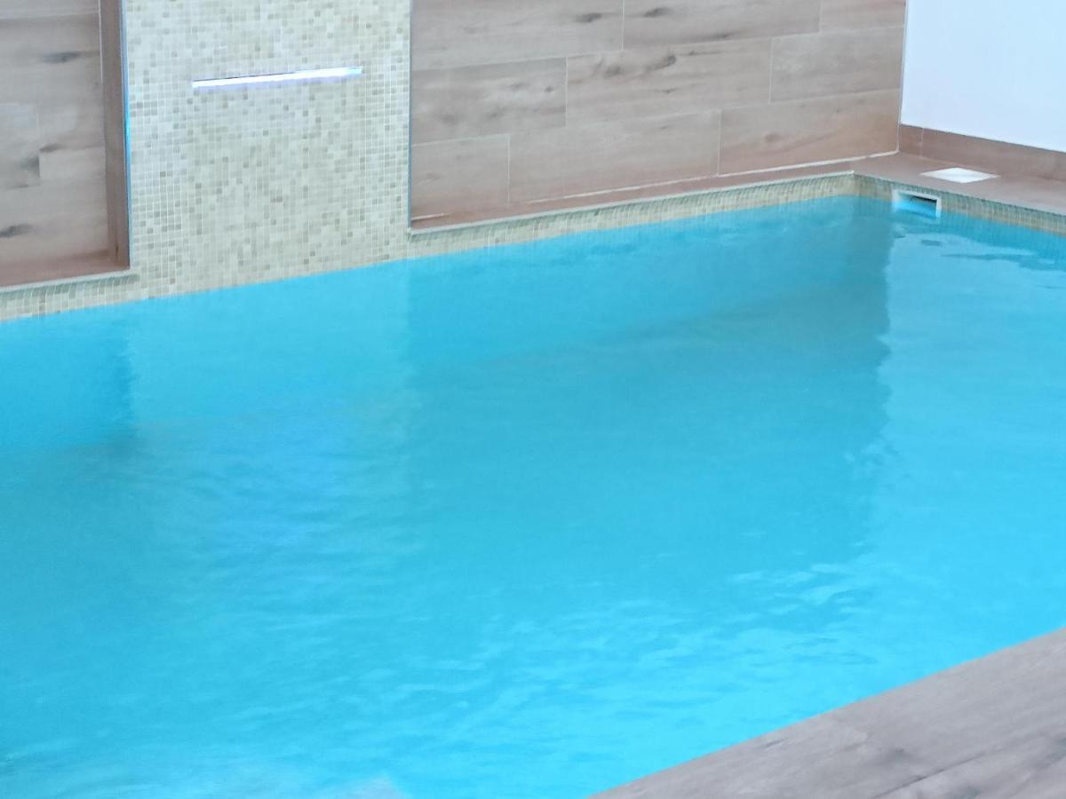 Sumatra Chalet Chiclana de la Frontera Buitenkant foto