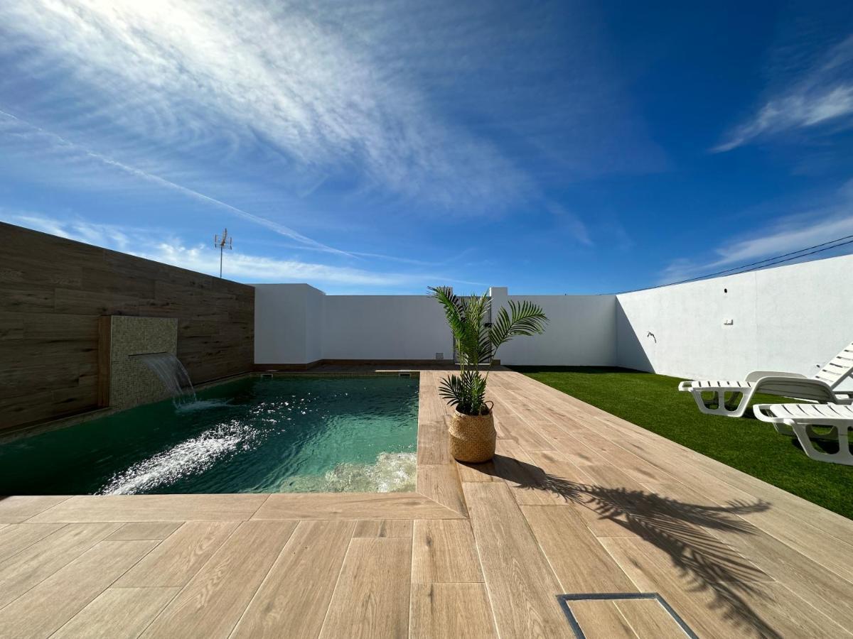 Sumatra Chalet Chiclana de la Frontera Buitenkant foto