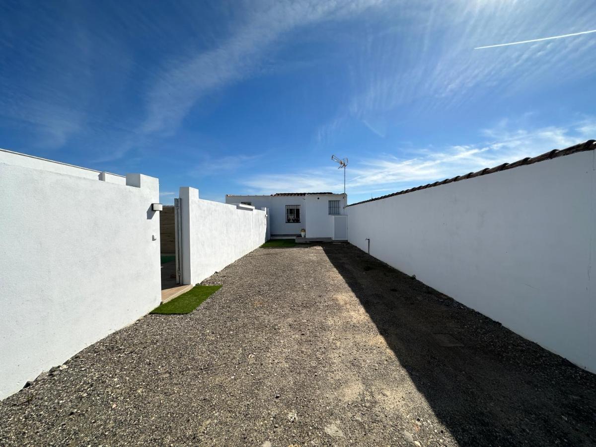 Sumatra Chalet Chiclana de la Frontera Buitenkant foto