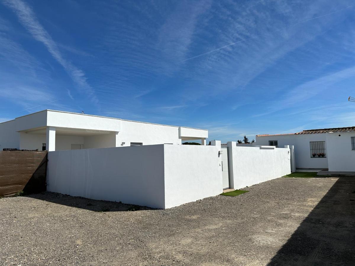 Sumatra Chalet Chiclana de la Frontera Buitenkant foto